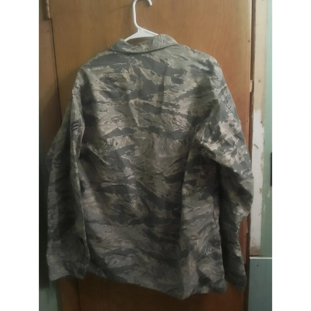 Air Force Military Camo Jacket Mens Size 44R Digital Camouflage Utility Coat
